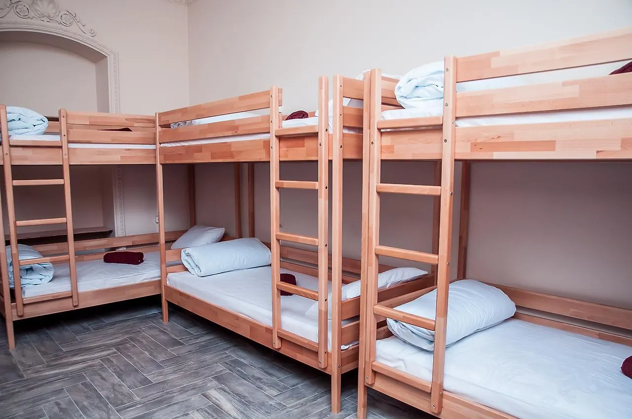 Hostel Globus Maidan Pansiyon Kiev